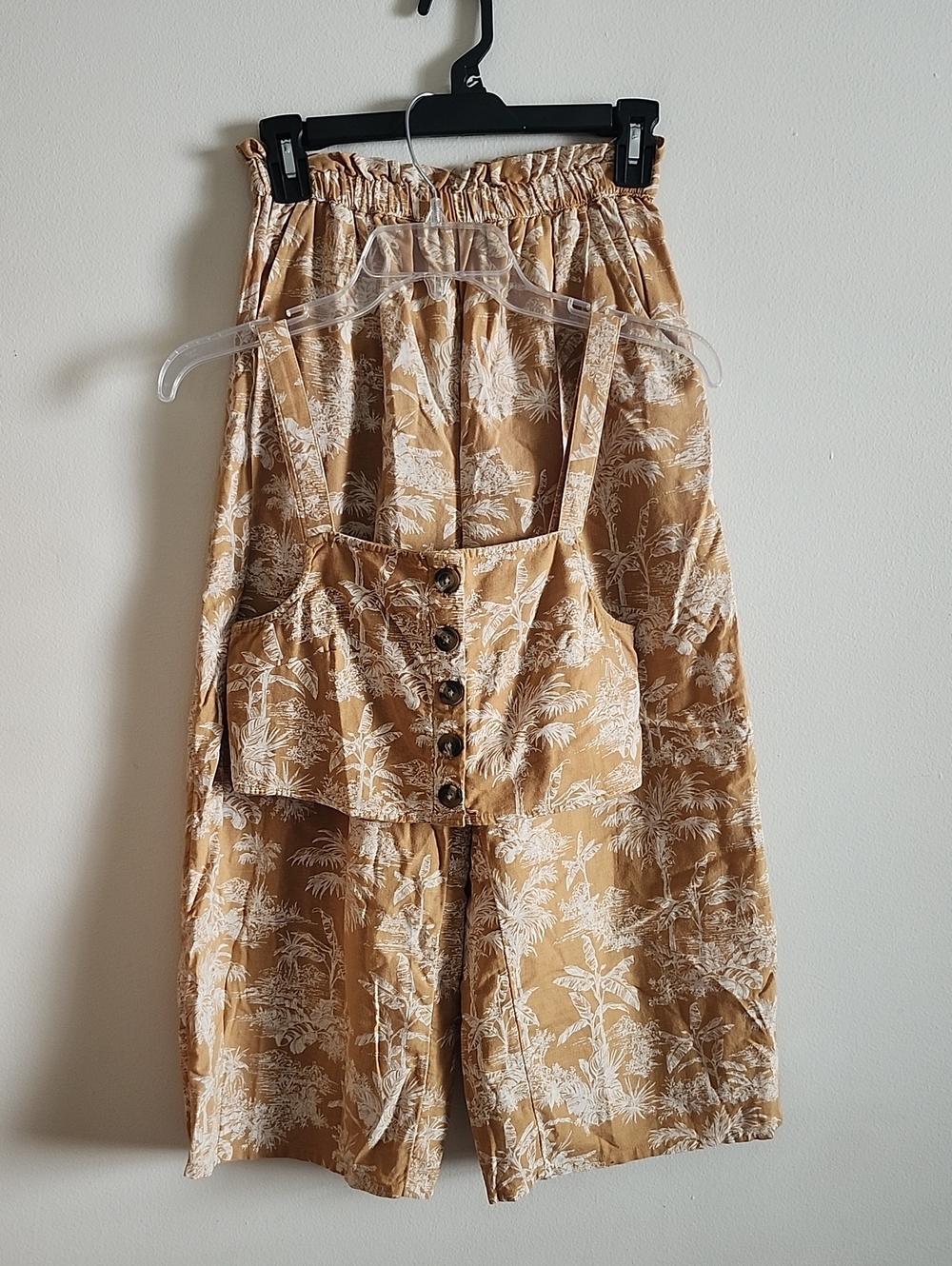 American Eagle Pants And Crop Top Set Womens Small Mustard Yellow Tan And Cream.